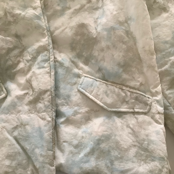 Blank NYC Perfect Day Belted Watercolor Puffer Jacket Size M - Picture 13 of 15